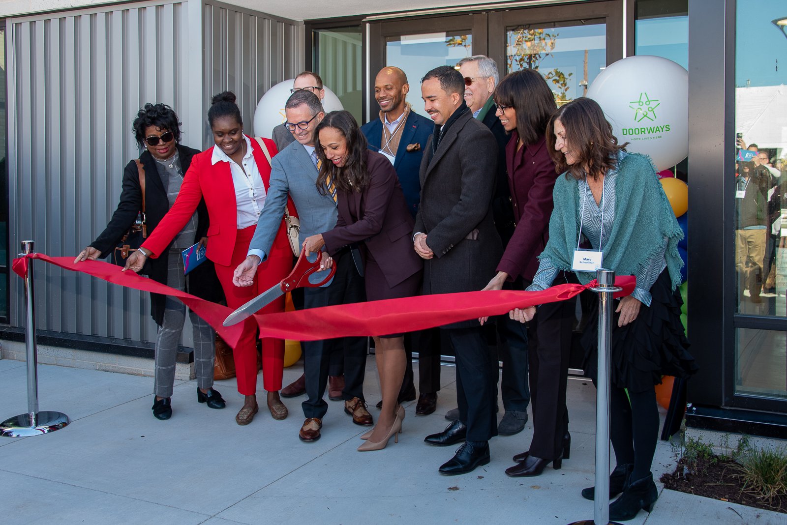 SMALL-RibbonCutting-113.jpg